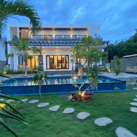 Villa Niang Ando Лабуан Баджо Екстериор снимка
