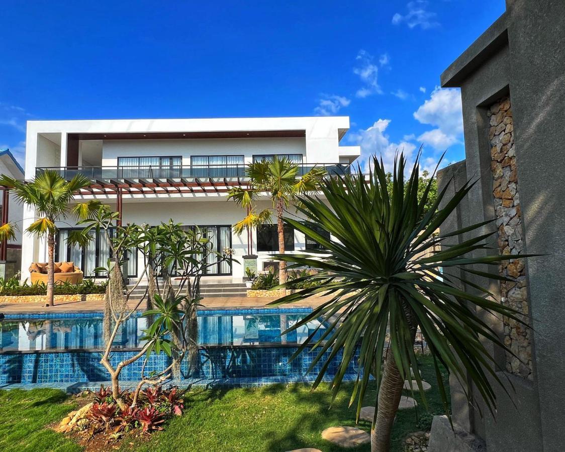 Villa Niang Ando Лабуан Баджо Екстериор снимка